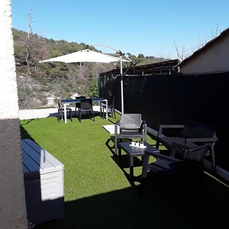 Apartmán F1 Avec Un Espace Jardin Gattières Exteriér fotografie